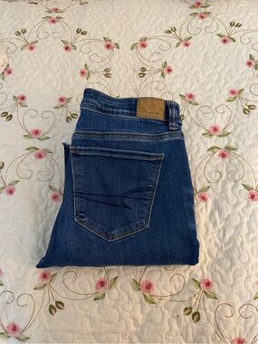 American Eagle Outfitters Women's Medium Blue Skinny kick Jeans